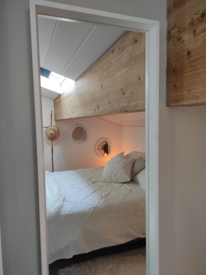 Campagne Et Jacuzzi ... C'est Cosy Le Bumble Bee !